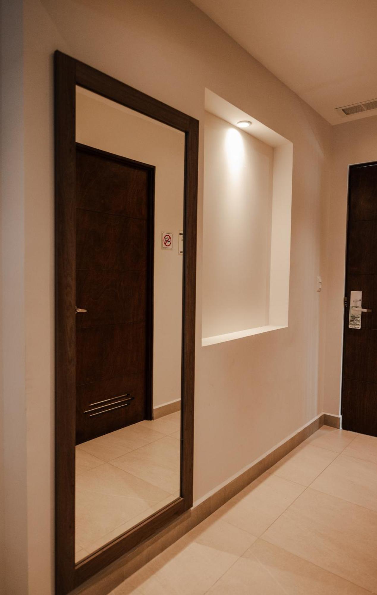 Hotel Centria Монтерей Екстериор снимка
